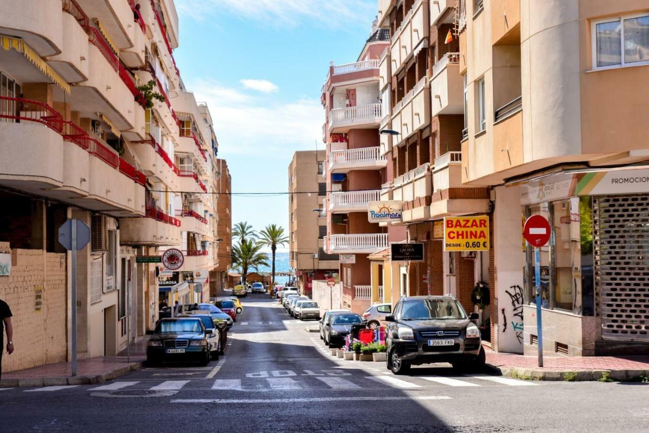 Holiday Royal Suite Concordia Torrevieja Exterior photo